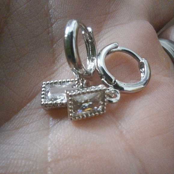 Swarovski Silver Geometric Earrings with Sparkling Stones - Picture 9 of 9